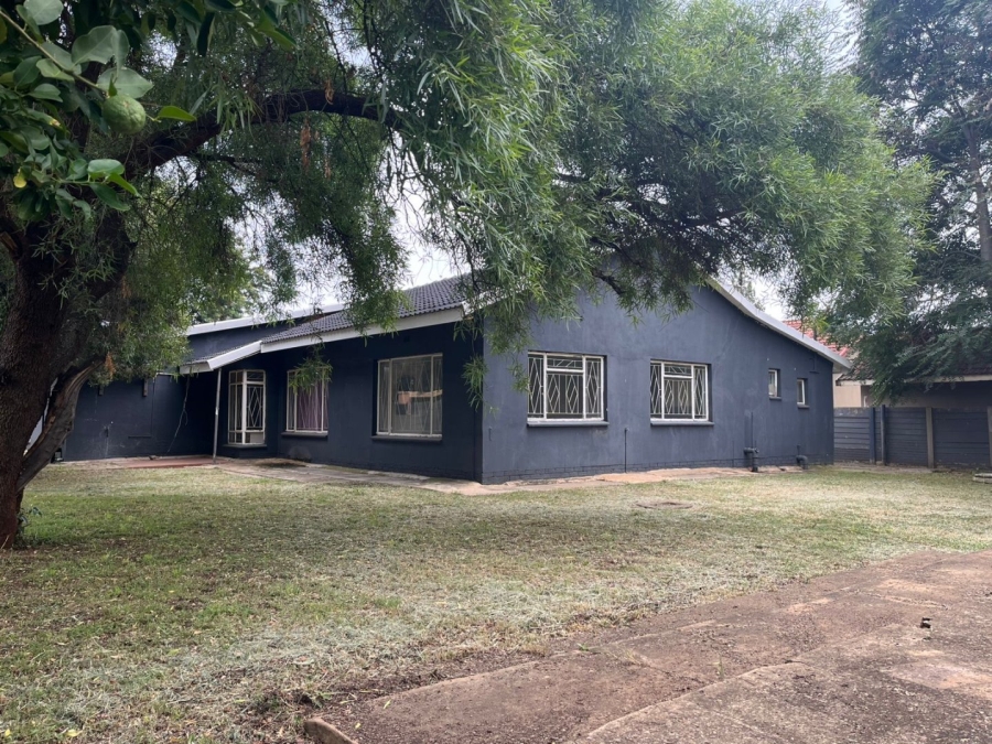 4 Bedroom Property for Sale in Stilfontein Ext 4 North West